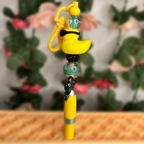 Cute King Duck with Crown and Sunglasses Handmade Beaded Keychain Pen - Picture 2 of 7